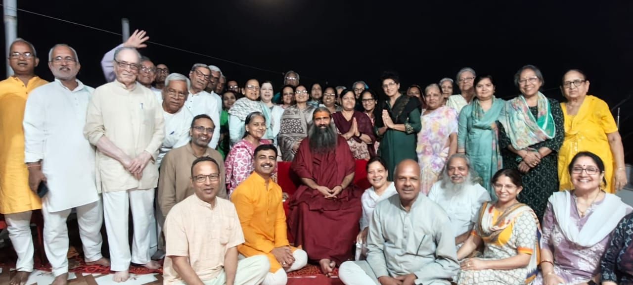 Sadhaks gathered at a Dhyan Sadhna Shivir